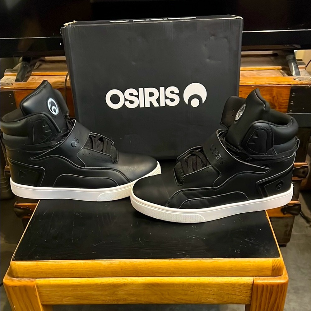 OSIRIS LIMITED EDITION LEATHER RIZE ULTRA HIGH TOPS SIZE 10